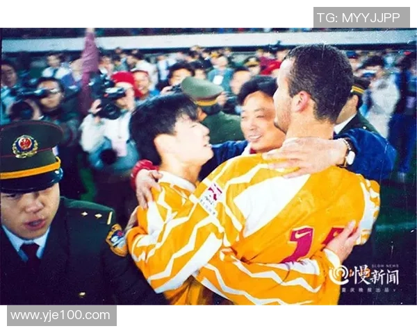 青岛足球明星姚夏的传奇人生与职业生涯回顾